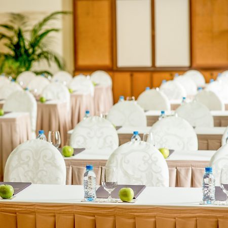 Avani Hai Phong Harbour View Hotel Esterno foto